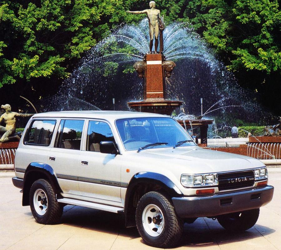  Toyota Land Cruiser 80 GXL 1990 года  (фото 6 из 6)
